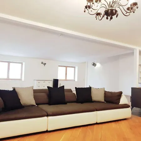 Exclusive Mansard Flat With Great View Διαμέρισμα *